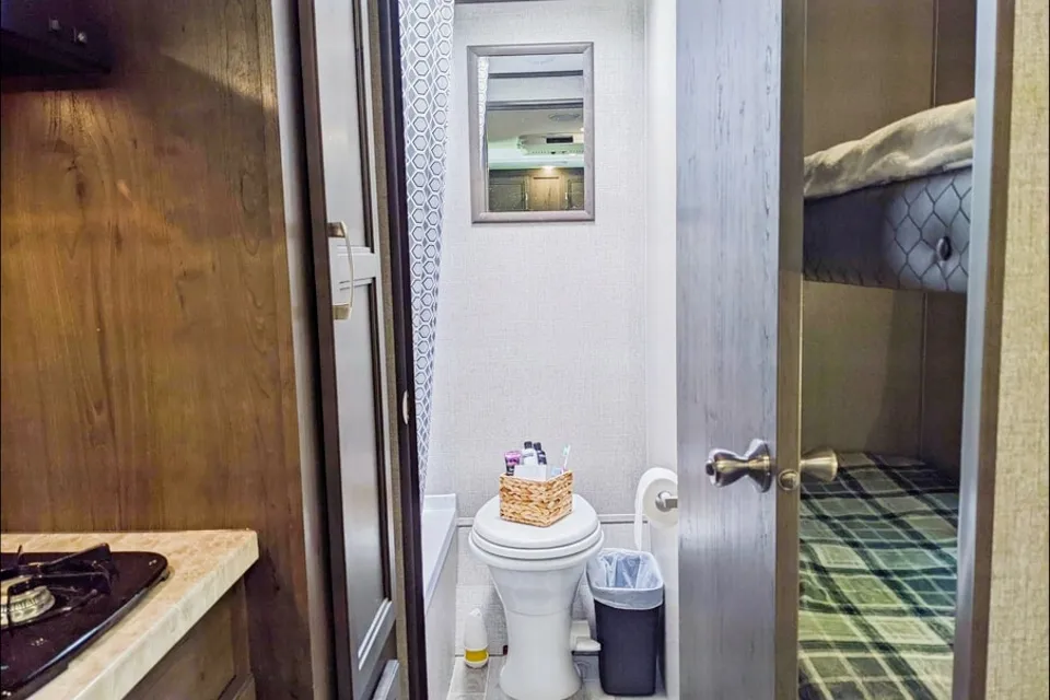J&J Honeymooners Sweet