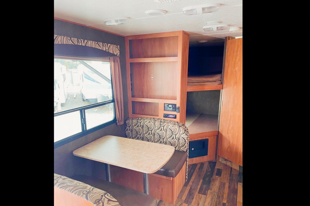 Shaun's Shasta Flyte 255rs Travel Trailer
