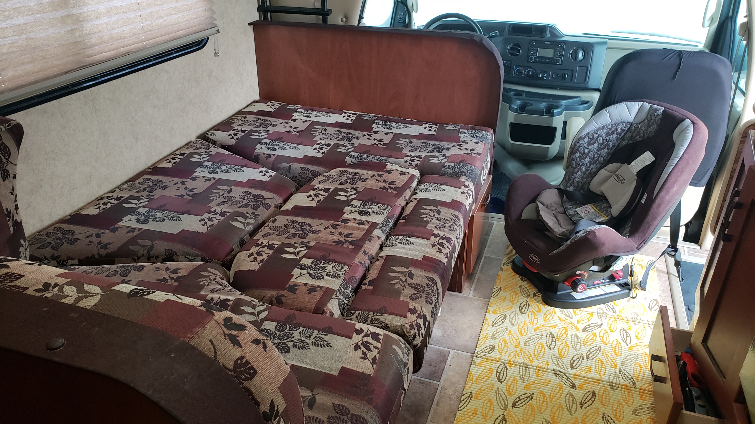 Ford E-450  Sunseekers 23'