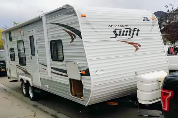 JT’s Comfy Family Friendly Travel Trailer