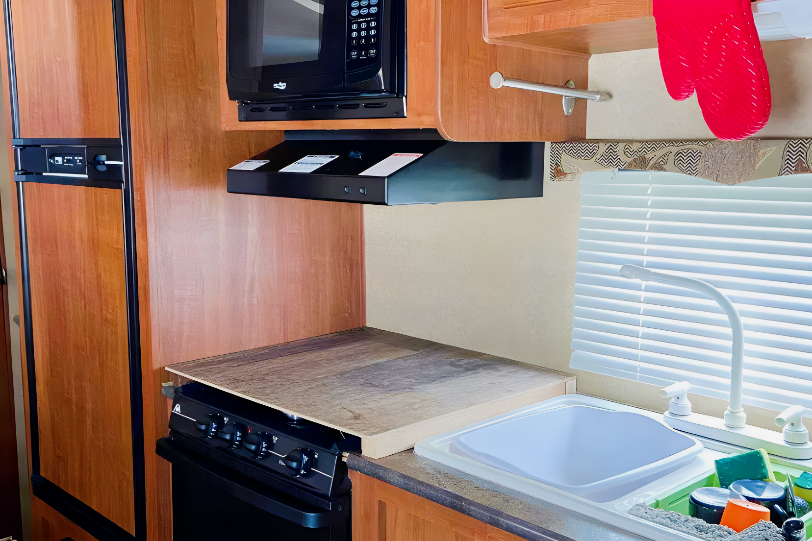 JT’s Comfy Family Friendly Travel Trailer