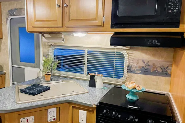 Shawn's Choose Your Adventure Package Trailer!!
