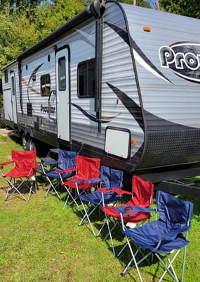 Michael 's Heartland Prowler 32BHS Travel Trailer