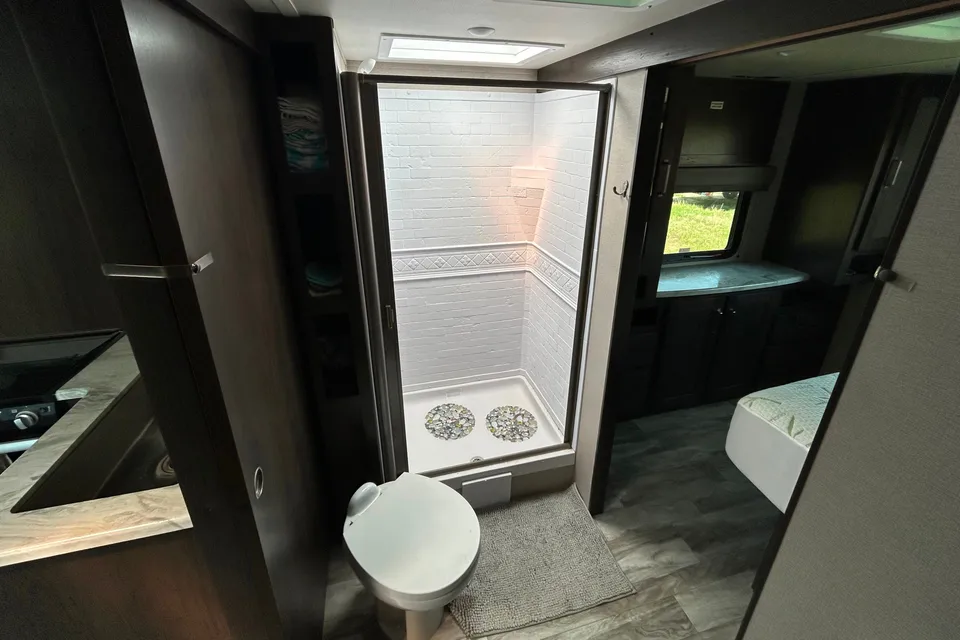 Grumpelt’s Transcend Xplor 251BH Trailer