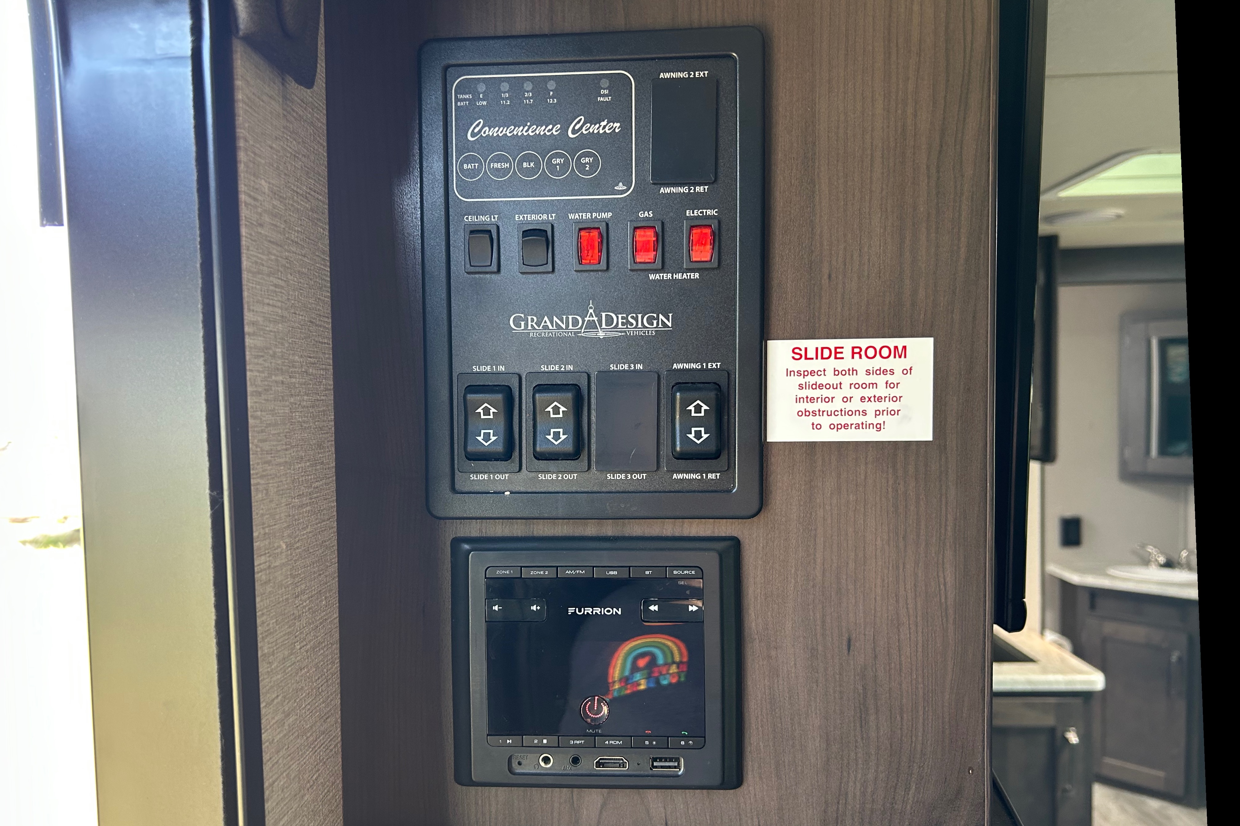 Grumpelt’s Transcend Xplor 251BH Trailer