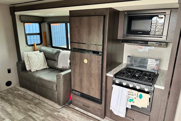 Chris's 2022 Grand Design Transcend Explor 261BH Travel Trailer