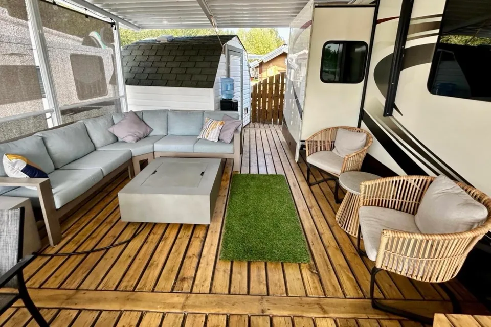 RV Cottage at Christina Lake Resort
