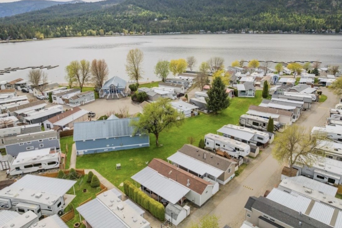 RV Cottage at Christina Lake Resort