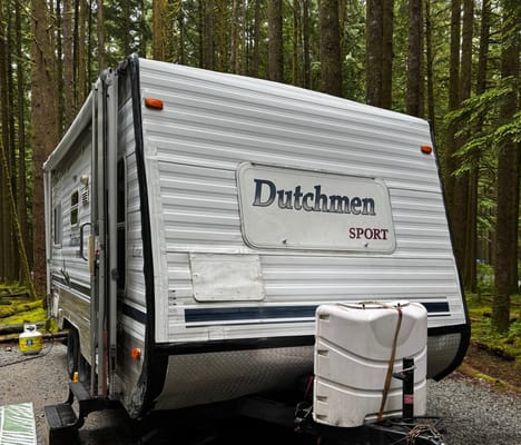 Gina's Dutchmen sport 2004 Travel Trailer