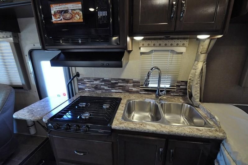 [37] Stress Free RVs - 2017 Compact Class C - Easy to Drive