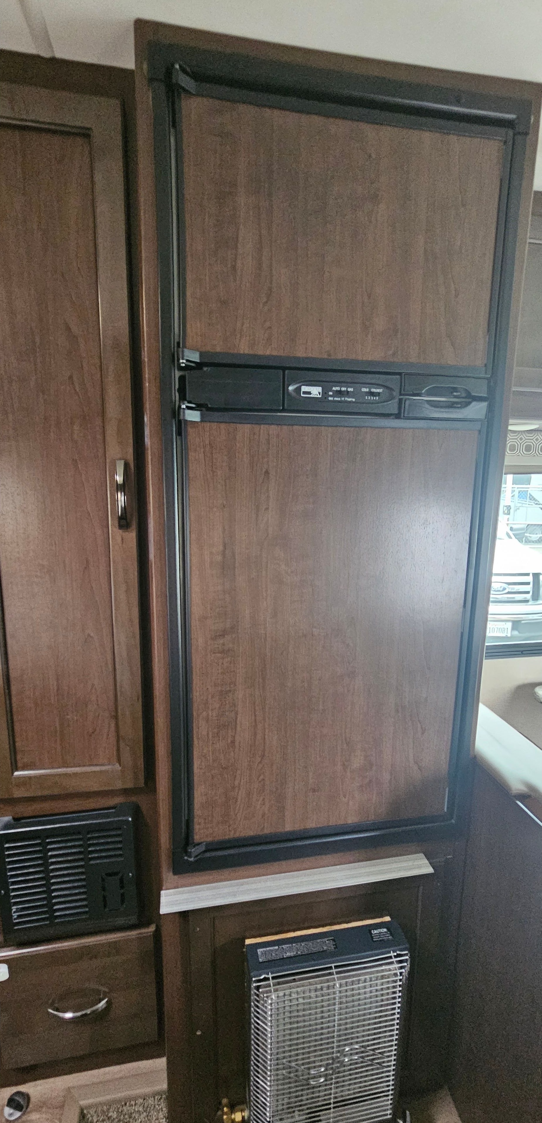 [37] Stress Free RVs - 2017 Compact Class C - Easy to Drive