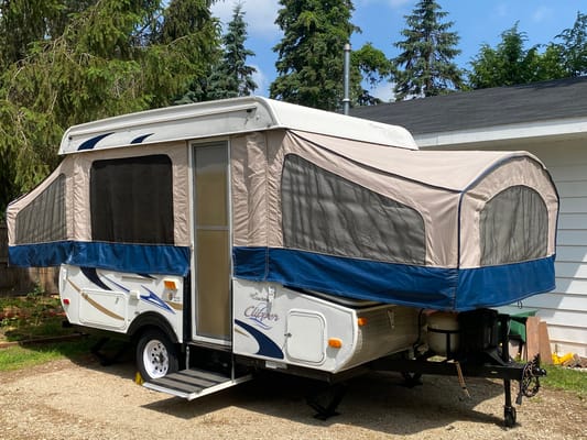 2012 Coachmen Clipper