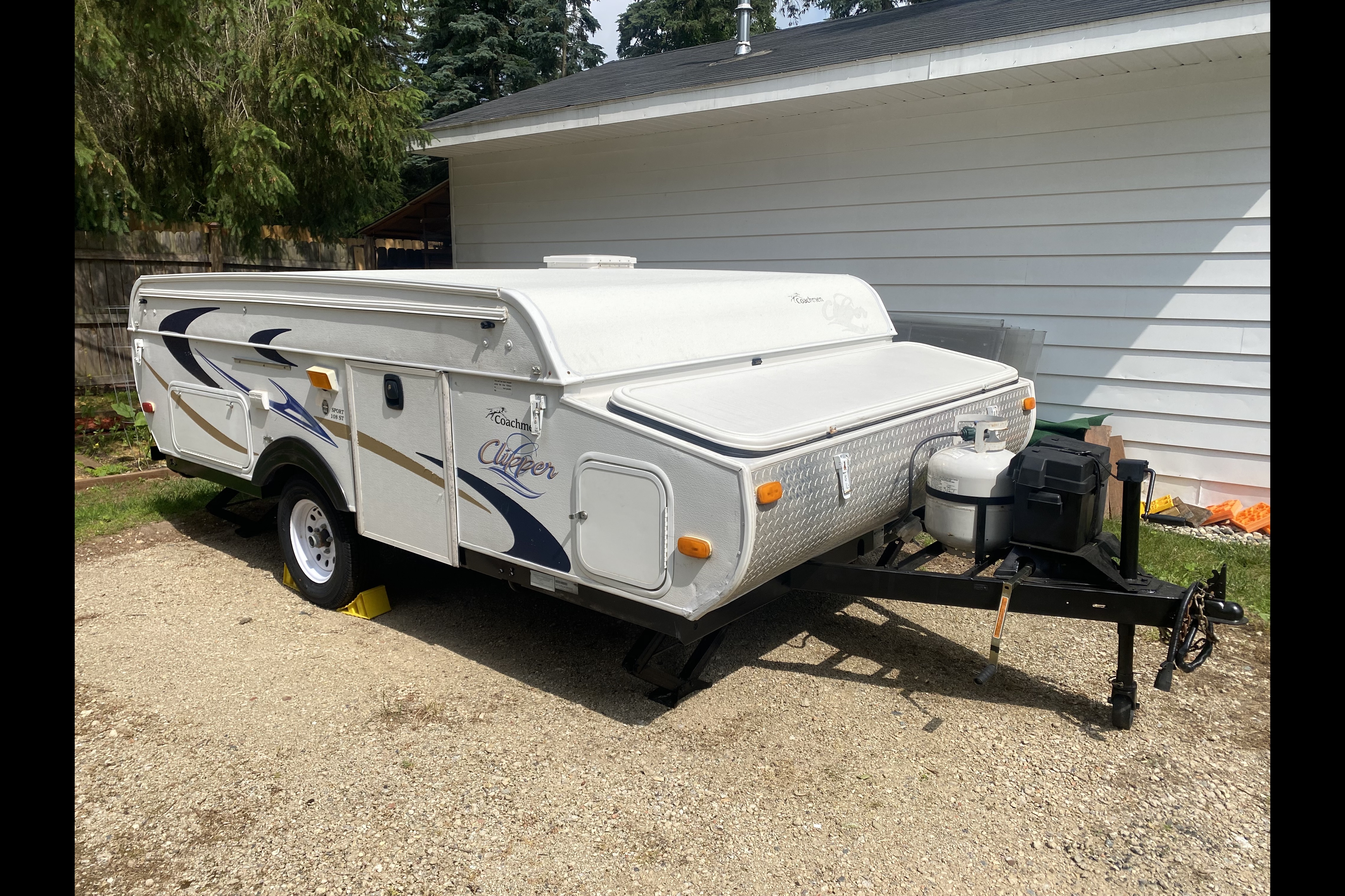 2012 Coachmen Clipper