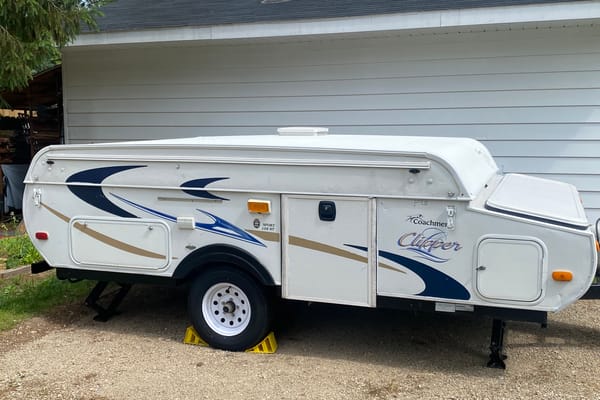 2012 Coachmen Clipper