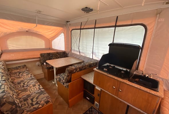2012 Coachmen Clipper