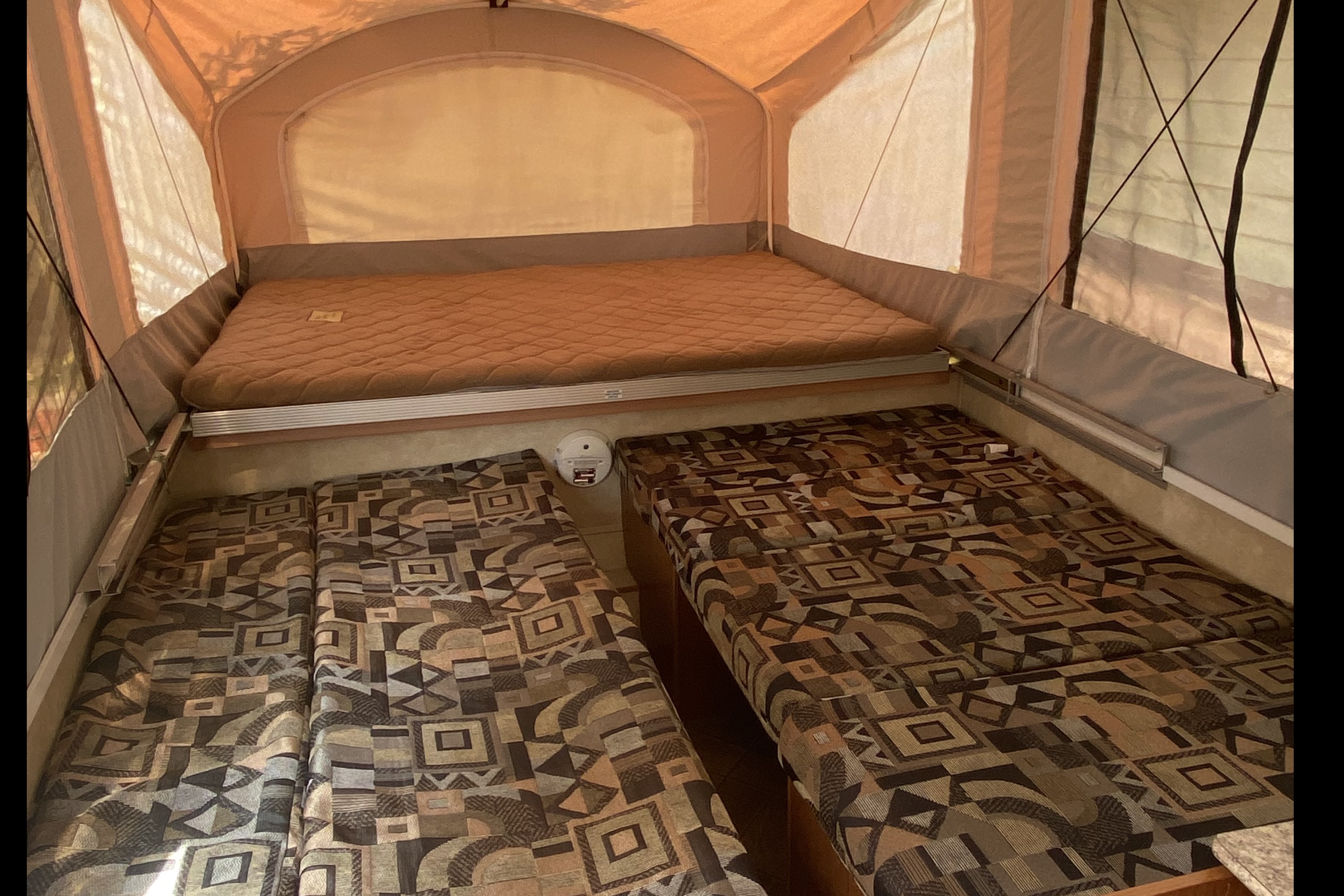 2012 Coachmen Clipper