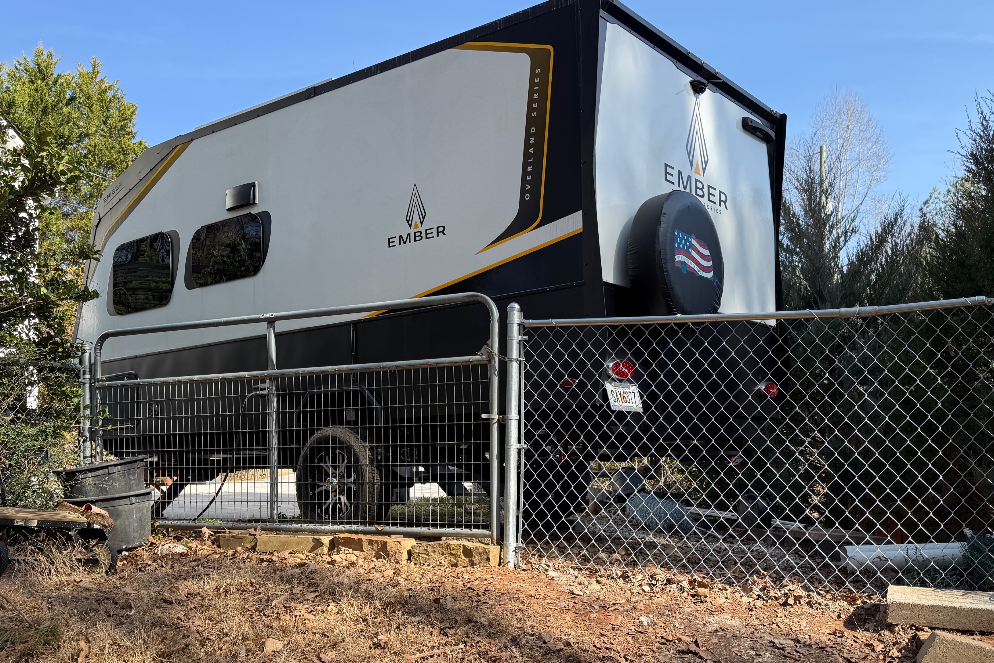 Ember Outlander Boondocker 170mrb Travel Trailer