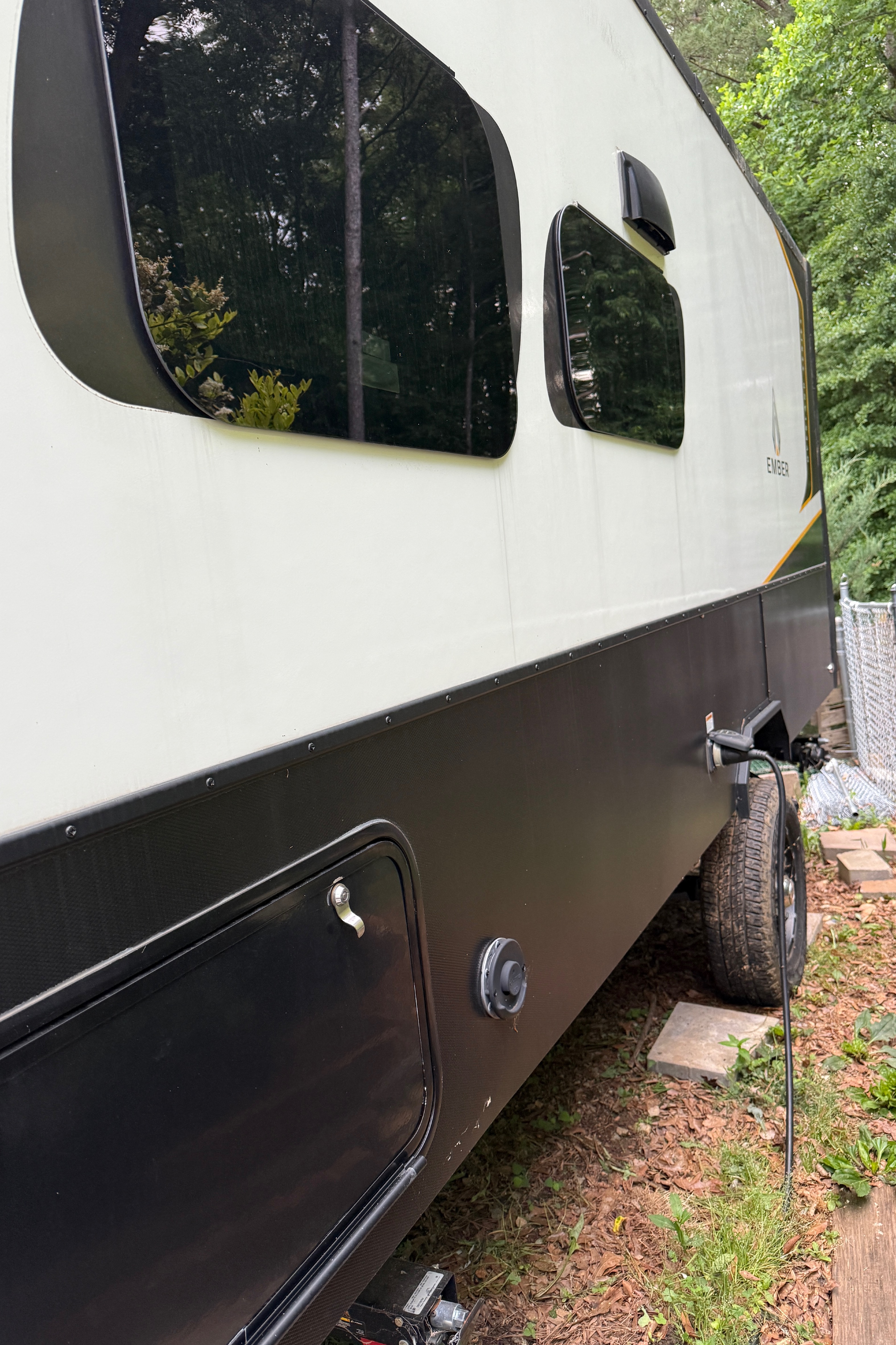 Ember Outlander Boondocker 170mrb Travel Trailer