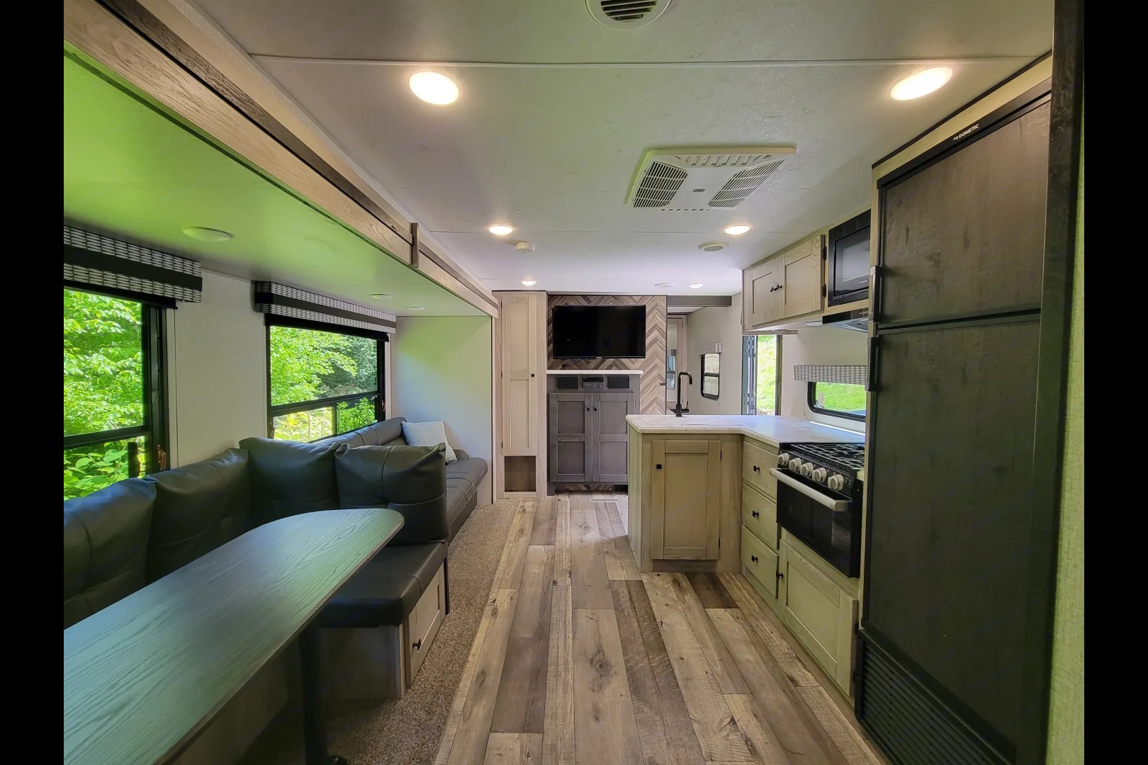 Spacious & Comfortable KZ Connect- Your perfect home on wheels!