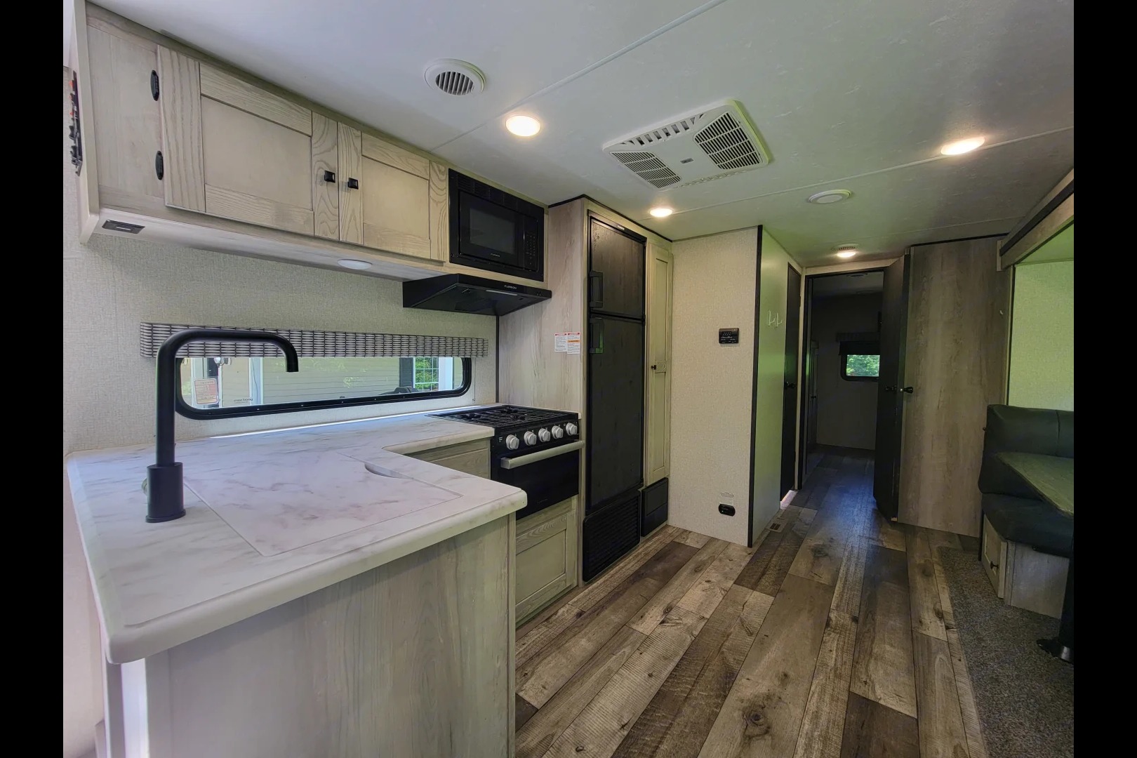 Spacious & Comfortable KZ Connect- Your perfect home on wheels!