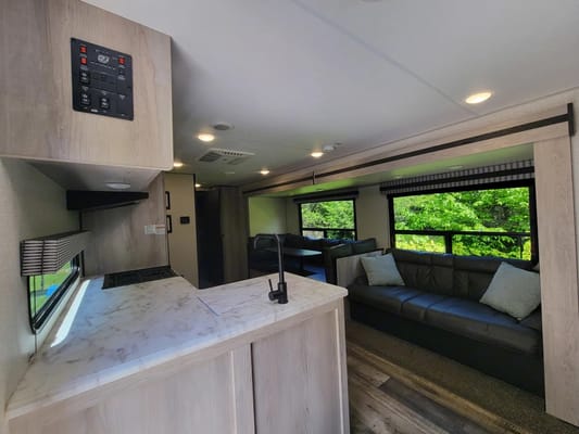 Spacious & Comfortable KZ Connect- Your perfect home on wheels!
