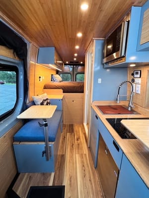 Scenic Vans' “The Tahoe” - Unlimited Mileage