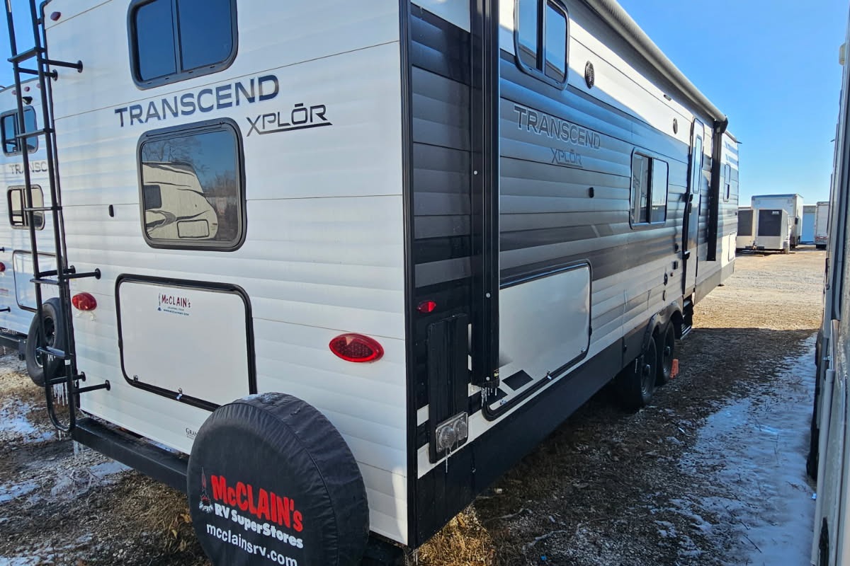 Say hello to "Courage"! Our 23 Grand Design Transcend XPLOR 297QB! Located near Table Rock Lake, Branson Missouri & Lake Of The Ozarks