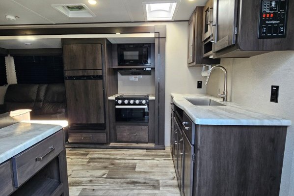 Say hello to "Courage"! Our 23 Grand Design Transcend XPLOR 297QB! Located near Table Rock Lake, Branson Missouri & Lake Of The Ozarks