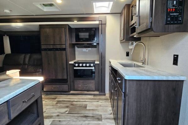 Say hello to "Courage"! Our 23 Grand Design Transcend XPLOR 297QB! Located near Table Rock Lake, Branson Missouri & Lake Of The Ozarks