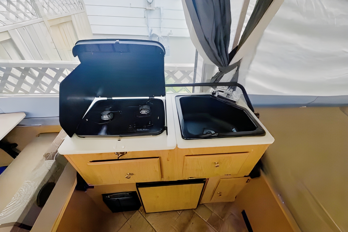 2010 Coleman Cheyenne Tent Trailer