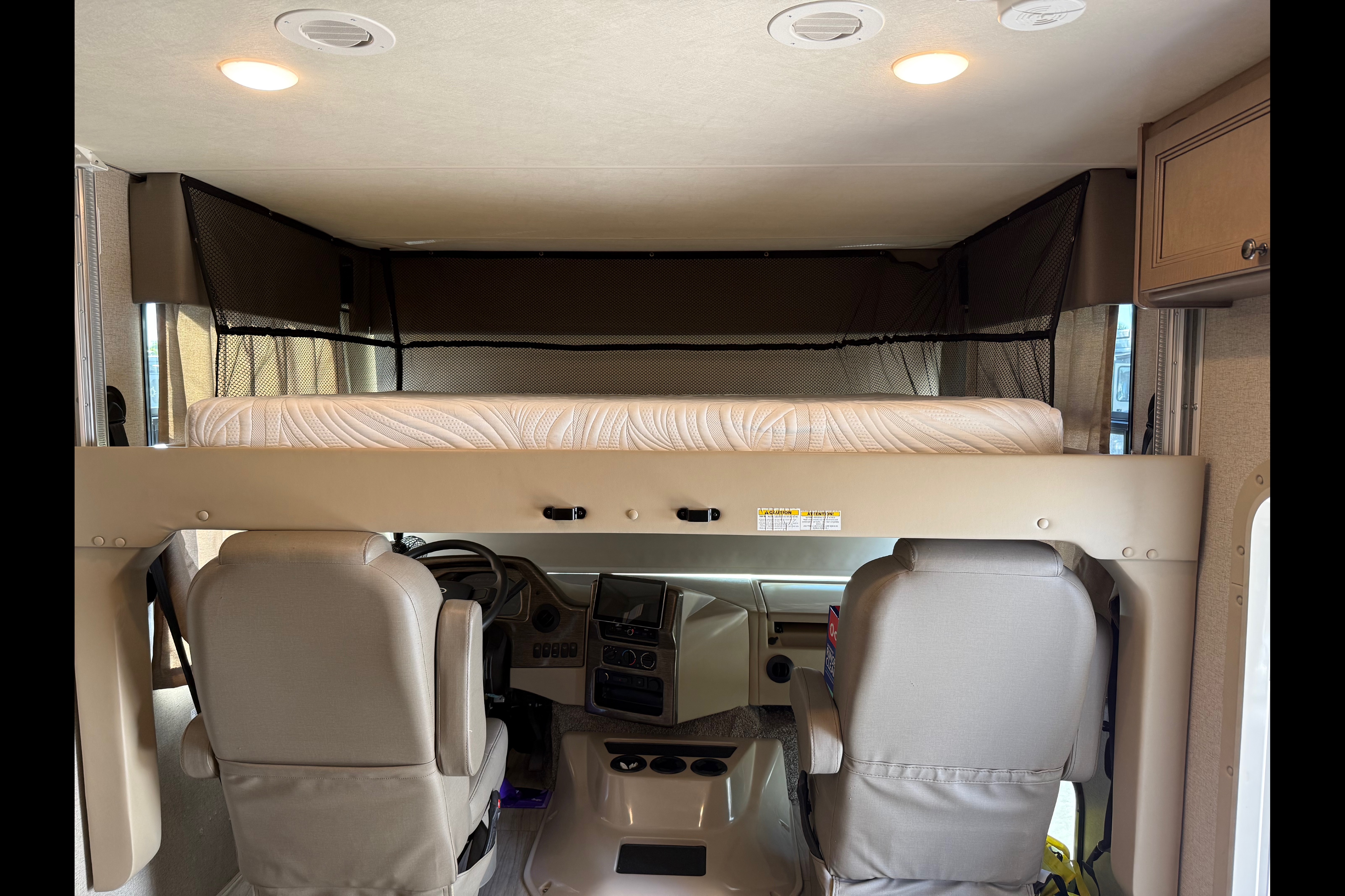 Family Motorhome at Sun Outdoors Sleeps 8! RV stays on Annual Lot