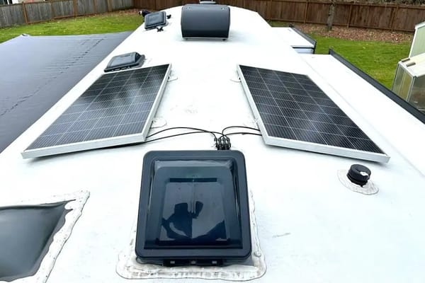 Expedition- 38 ft 2 Bedroom 1.5 bath Luxury 4 season Loaded Travel Trailer