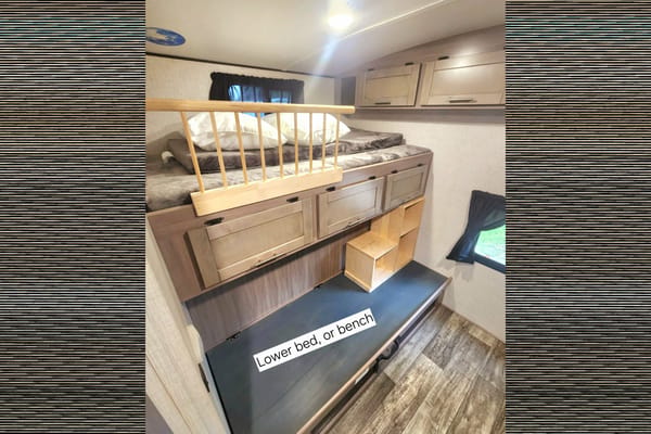 Expedition- 38 ft 2 Bedroom 1.5 bath Luxury 4 season Loaded Travel Trailer
