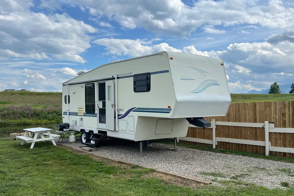 The Mariposa’s Gulf Stream Sea Hawk 29’ Fifth Wheel