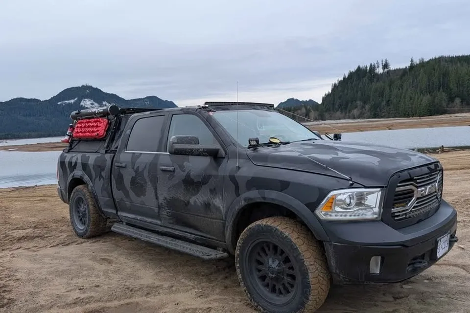 Shadow - Offroad Truck Camper