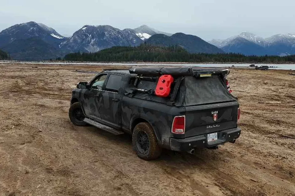 Shadow - Offroad Truck Camper