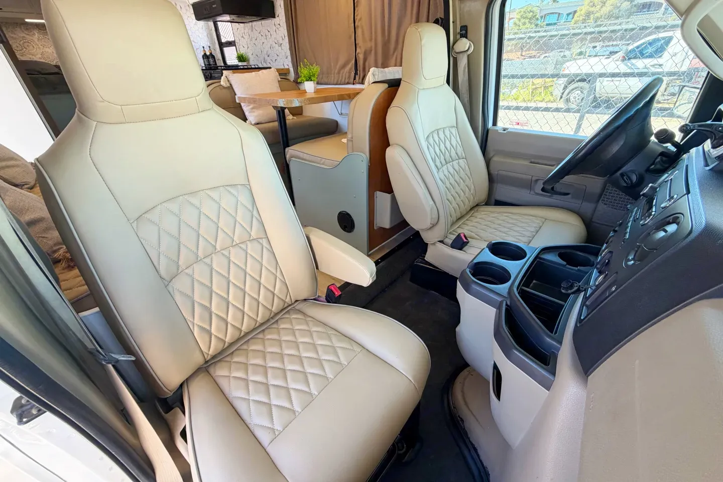 (#5) Las Vegas RV Rental – Class C, Sleeps 8 | Burning Man, Festival