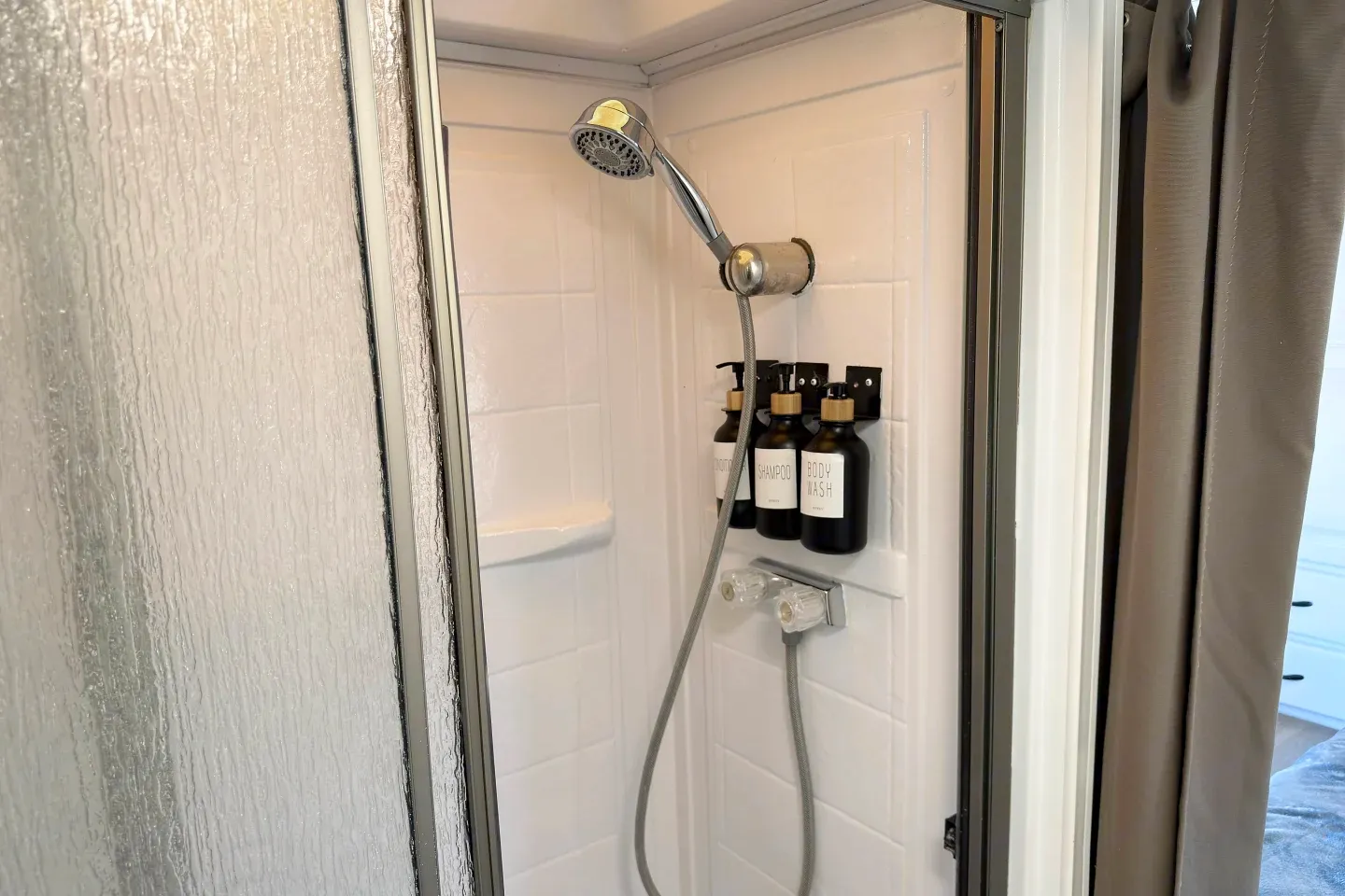 (#5) Las Vegas RV Rental – Class C, Sleeps 8 | Burning Man, Festival
