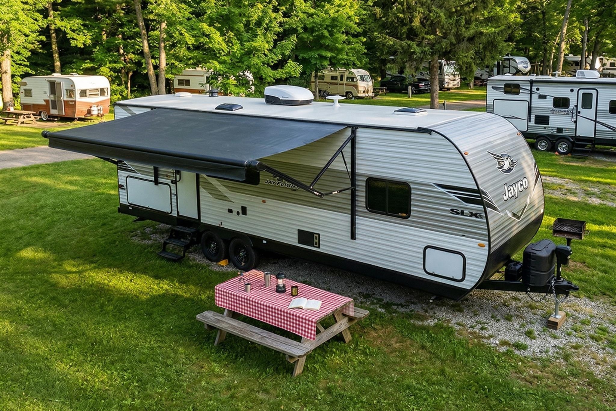"High Flyer" 2025 Jayco Jay Flight SLX 32' 263BHS Bunkhouse