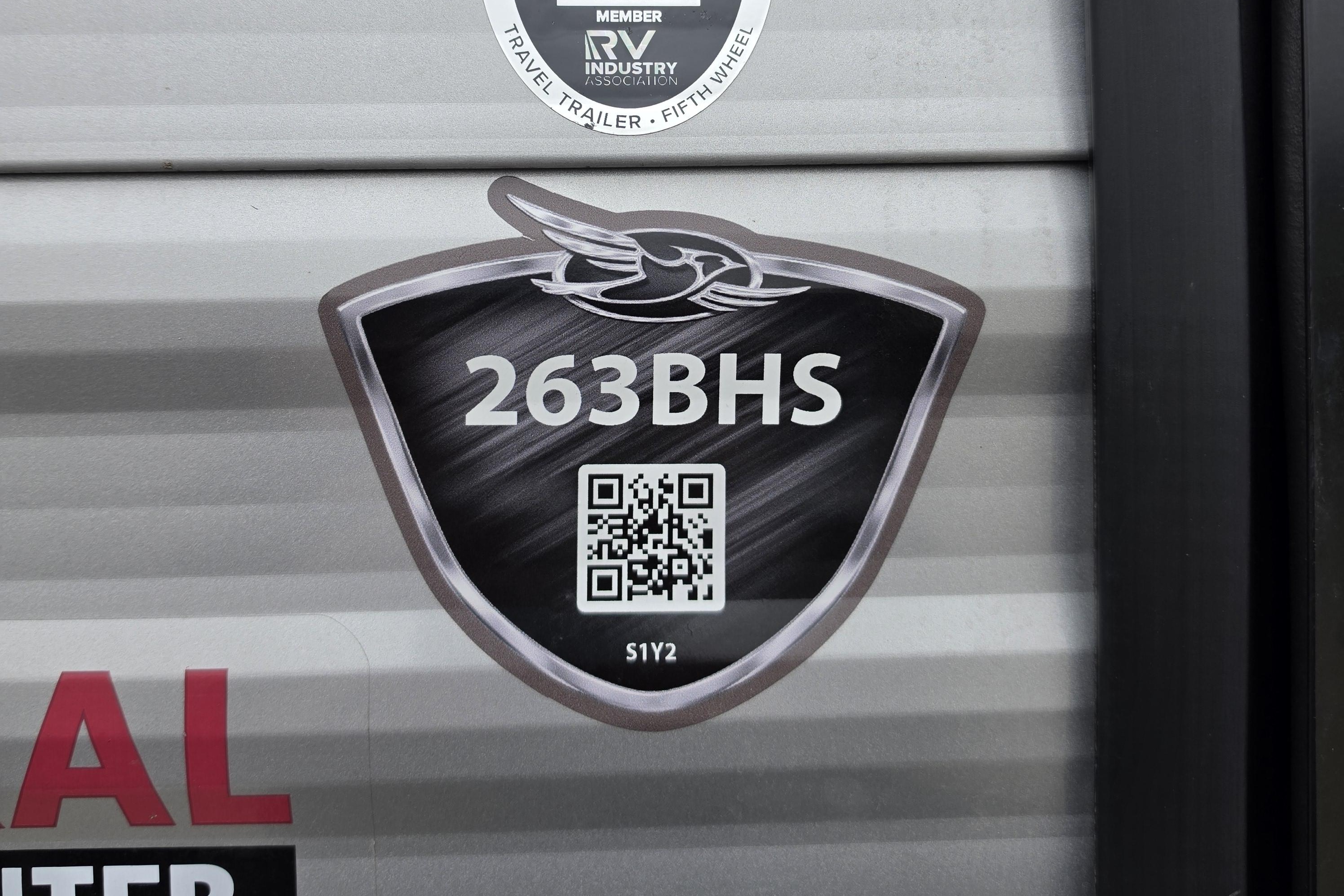 "High Flyer" 2025 Jayco Jay Flight SLX 32' 263BHS Bunkhouse