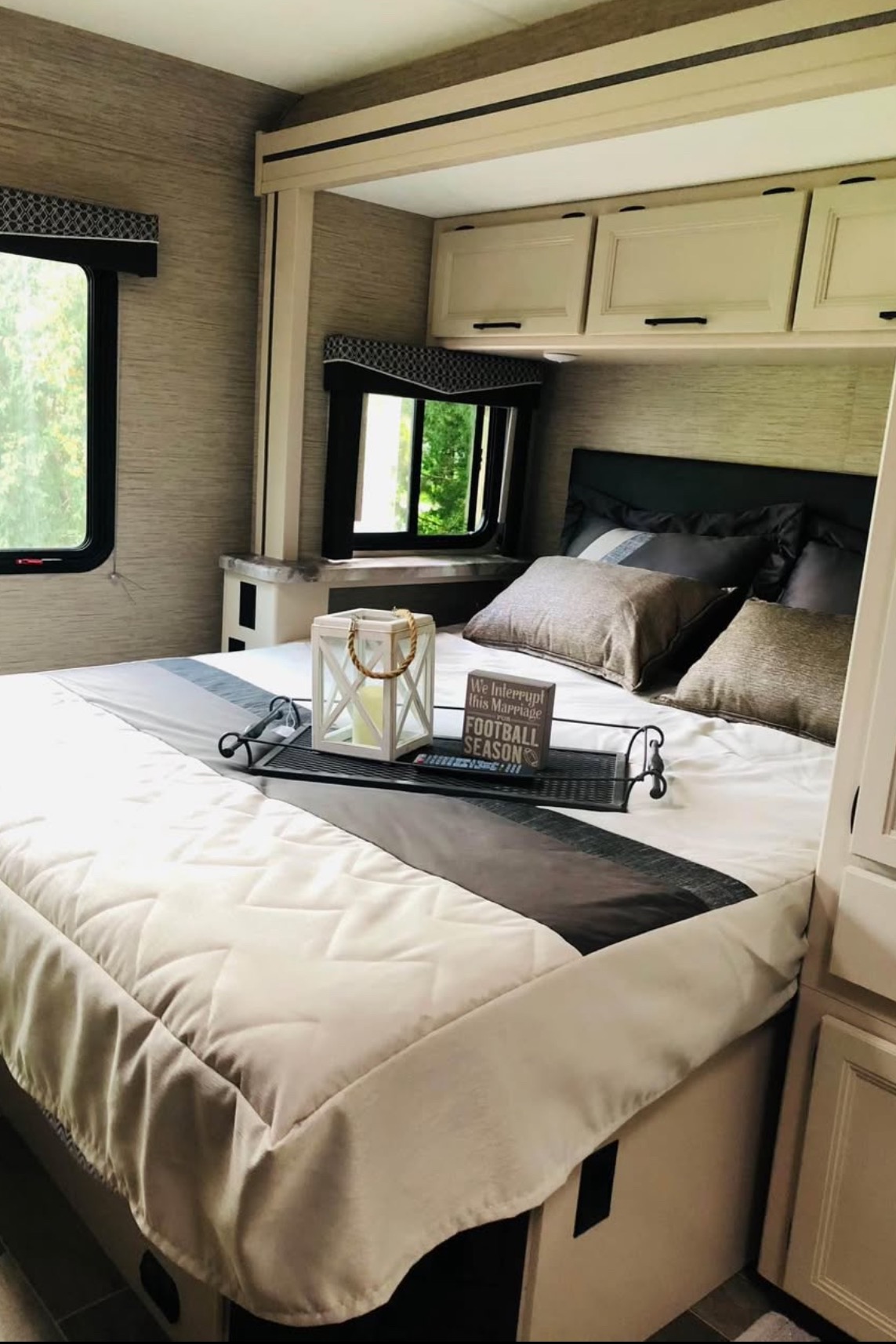 Ultimate Glamping-Thor Motor Coach Chateau 24F Class C