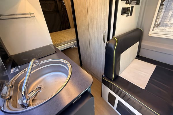 Winnebago Revel 44E Class B