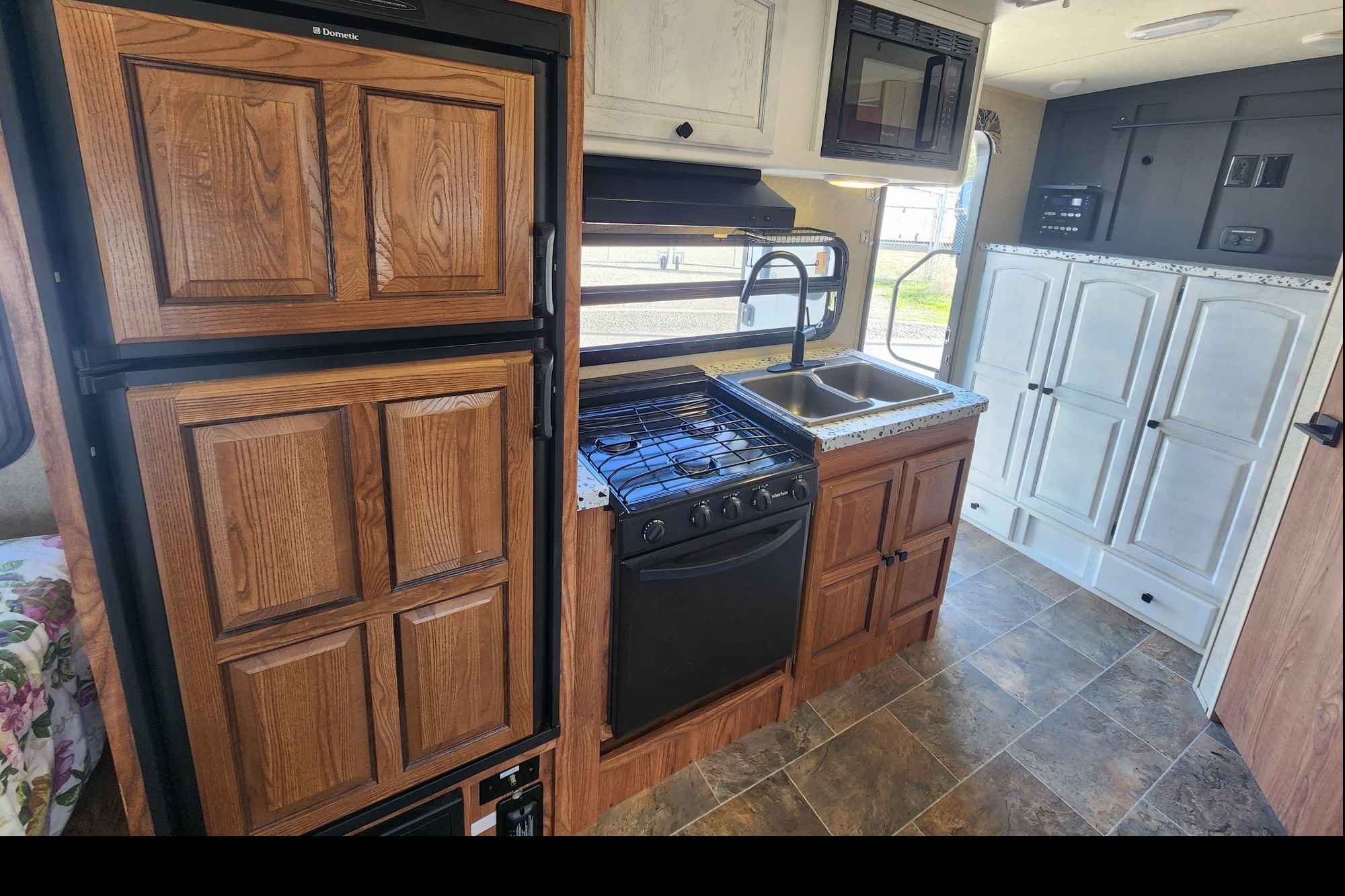 2014 Rockwood 20ft *SUV towable*