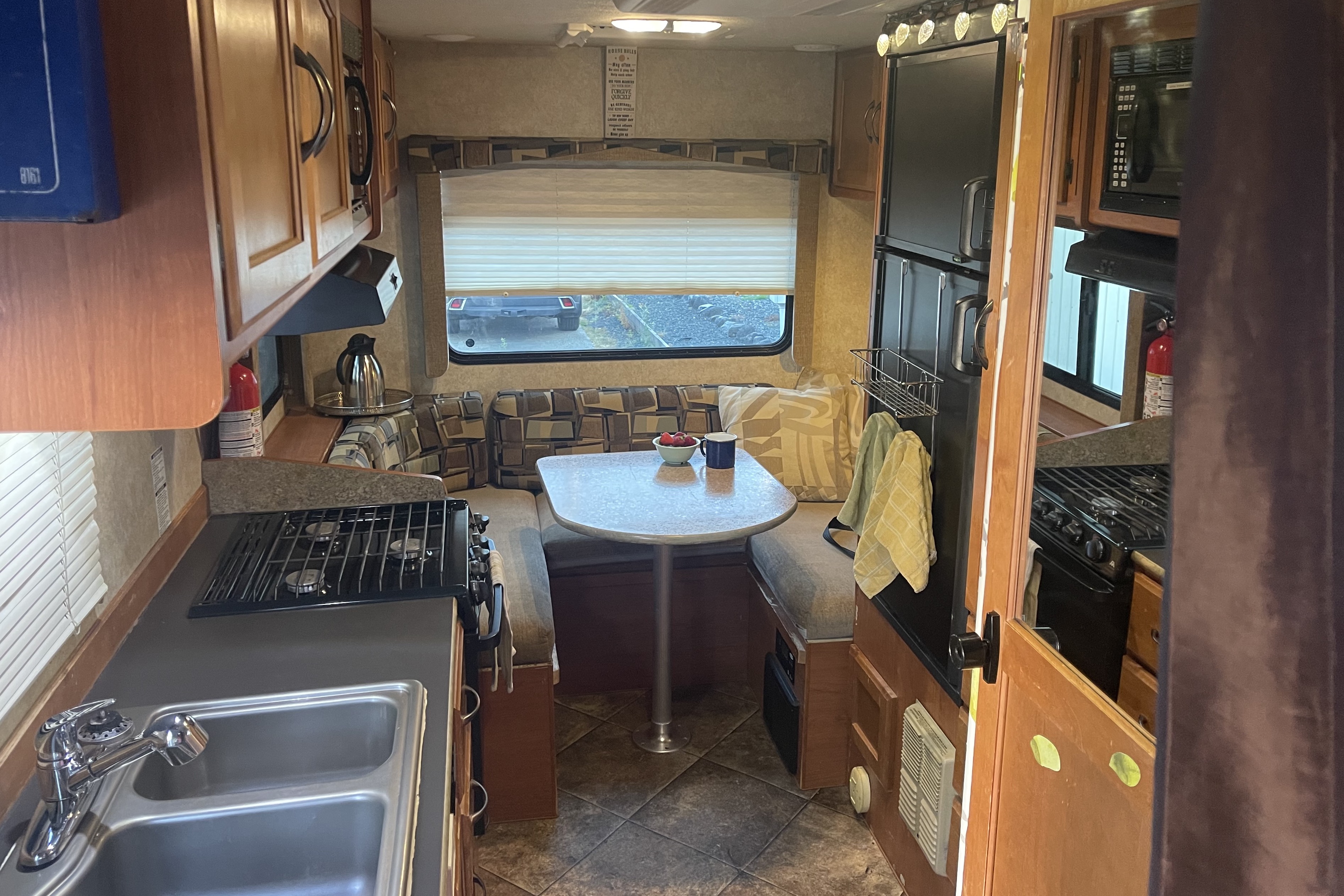 Boon Dock Adventurer 20 ft