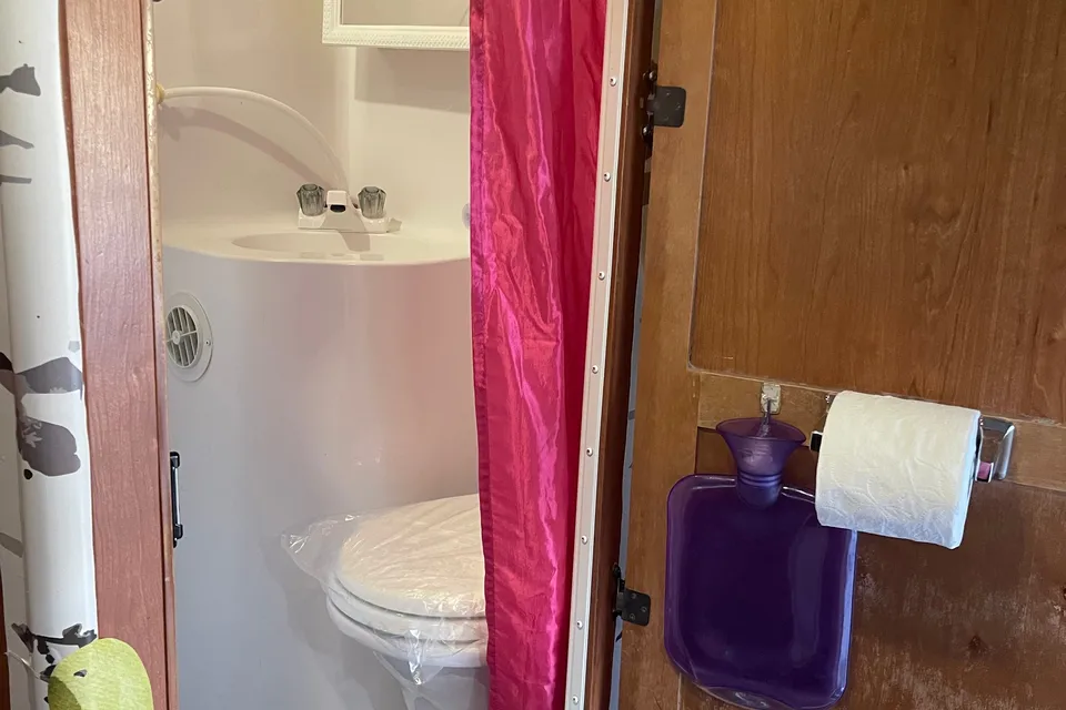 Boon Dock Adventurer 20 ft