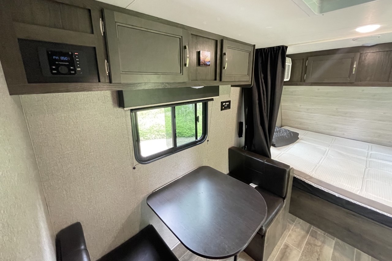 Tim & Nicole's Jayco Baja Travel Trailer