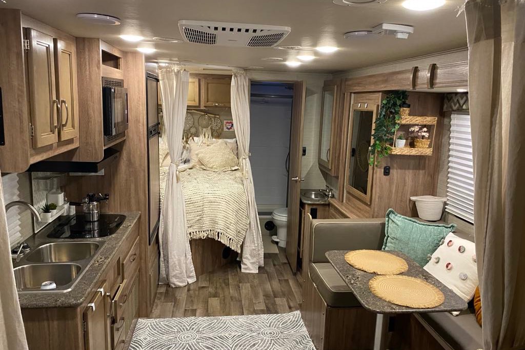 El Aventuro Jayco