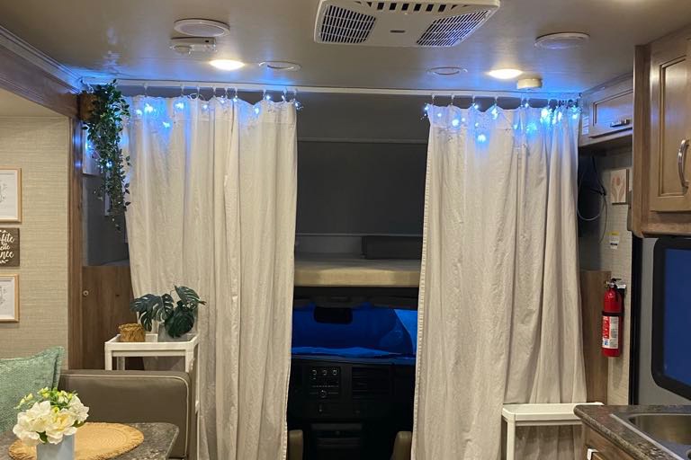 El Aventuro Jayco