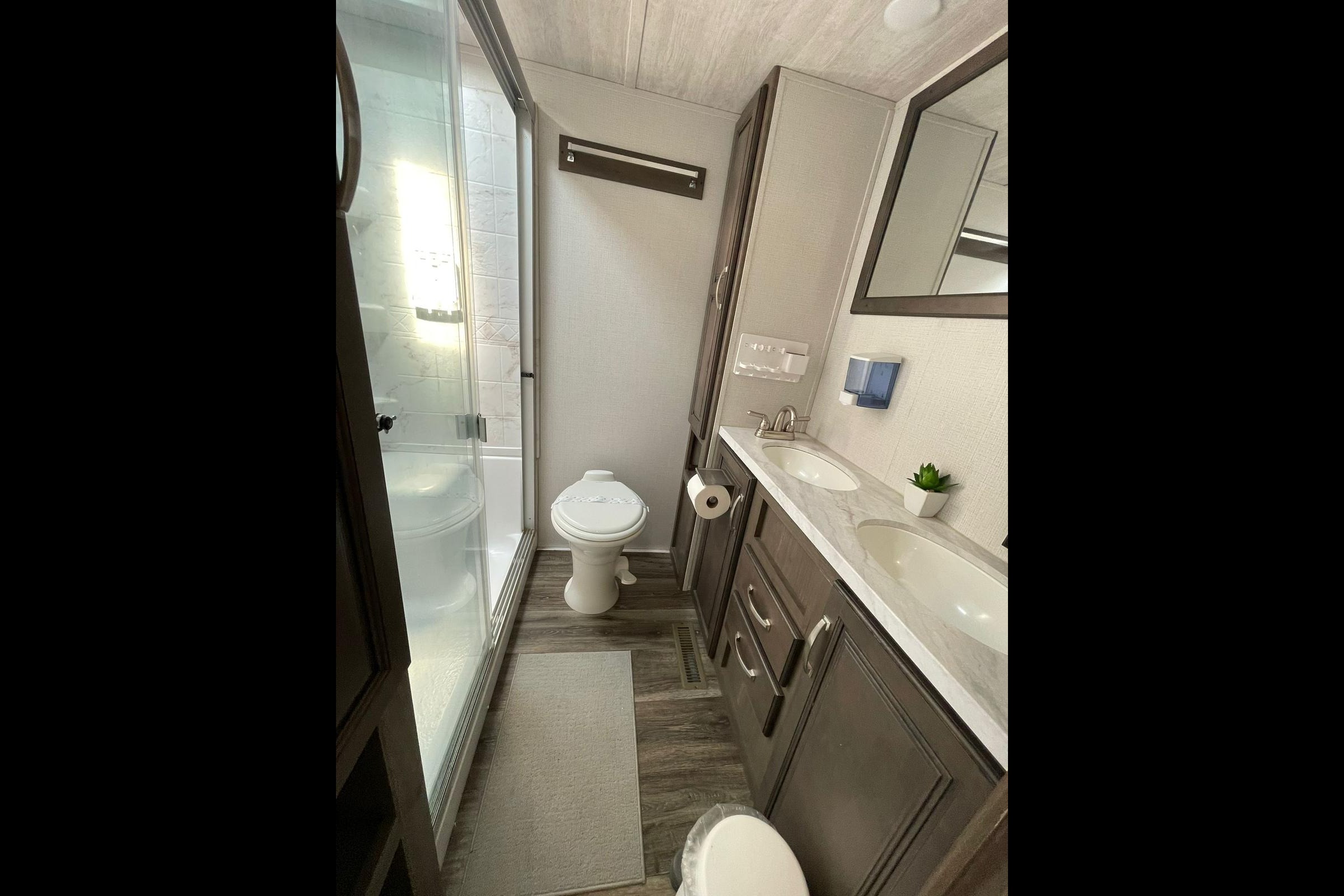 COUGAR 31GRLS Fifth Wheel CL 110