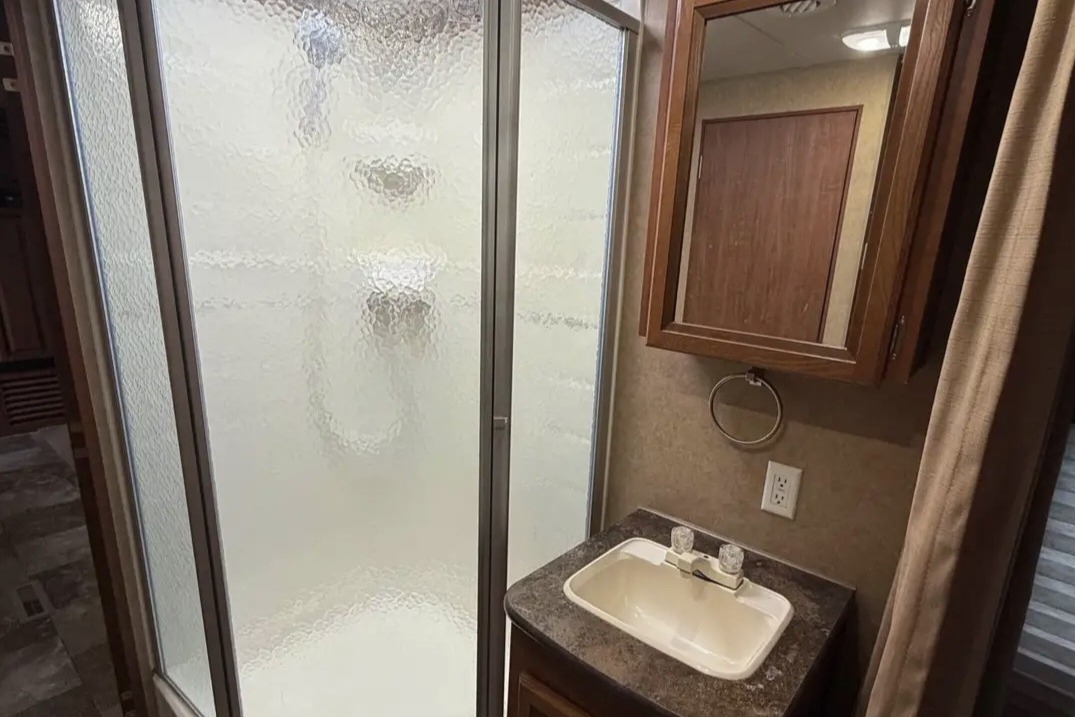 Kim's Jayco Jay flight M-25 foot Travel Trailer
